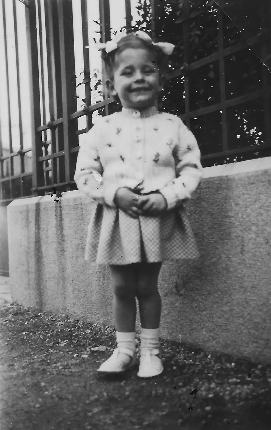 Etta bambina a Milano nel 1939 Etta bambina a Milano nel 1939